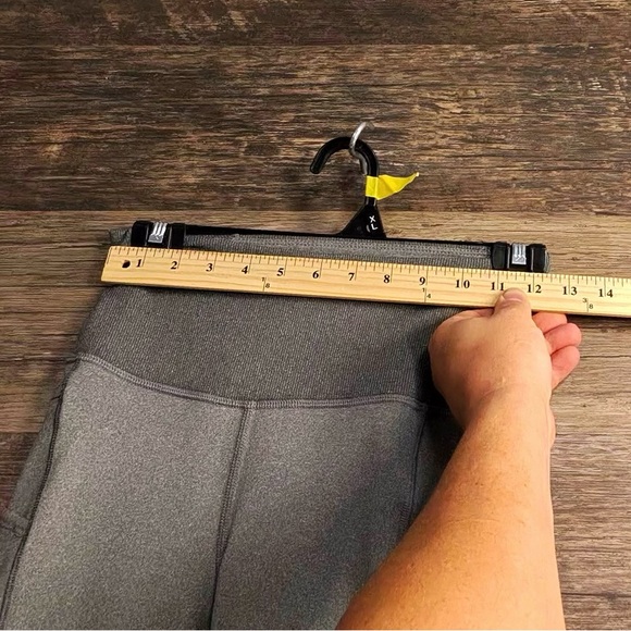 Patagonia Gray Leggings with Pockets - Picture 5 of 9